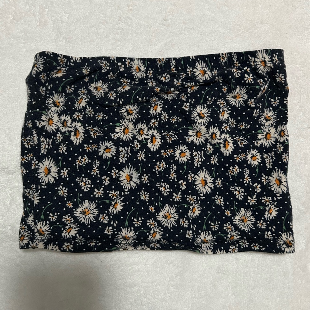 Y2K Navy Daisy Floral Cropped Top
